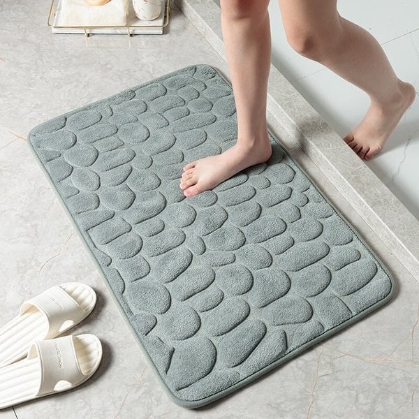 Badematte mit Kopfsteinpflasterprägung
