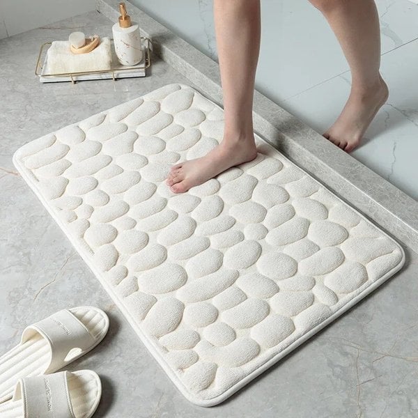Badematte mit Kopfsteinpflasterprägung